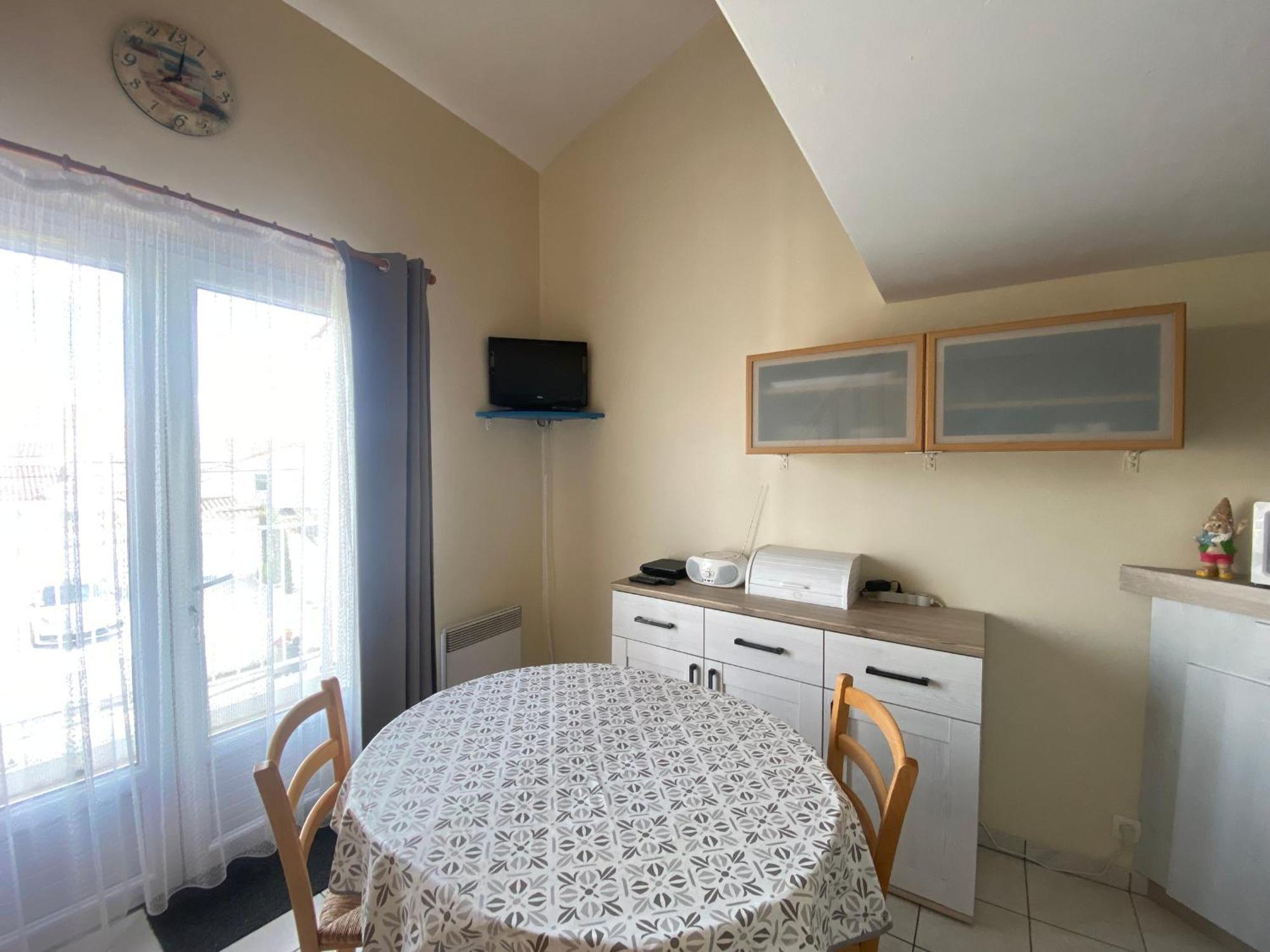 Appartement 1Er Etage Proche Centre-Ville, Plage Et Commerces, Balcon, Parking, Wifi Inclus - Fr-1-22-171 La Tranche-sur-Mer Exterior photo